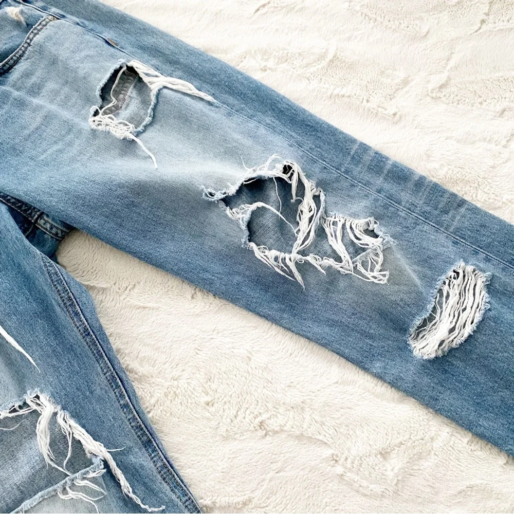 rag & bone • destroyed boyfriend jeans | 28 - Picture 6 of 16
